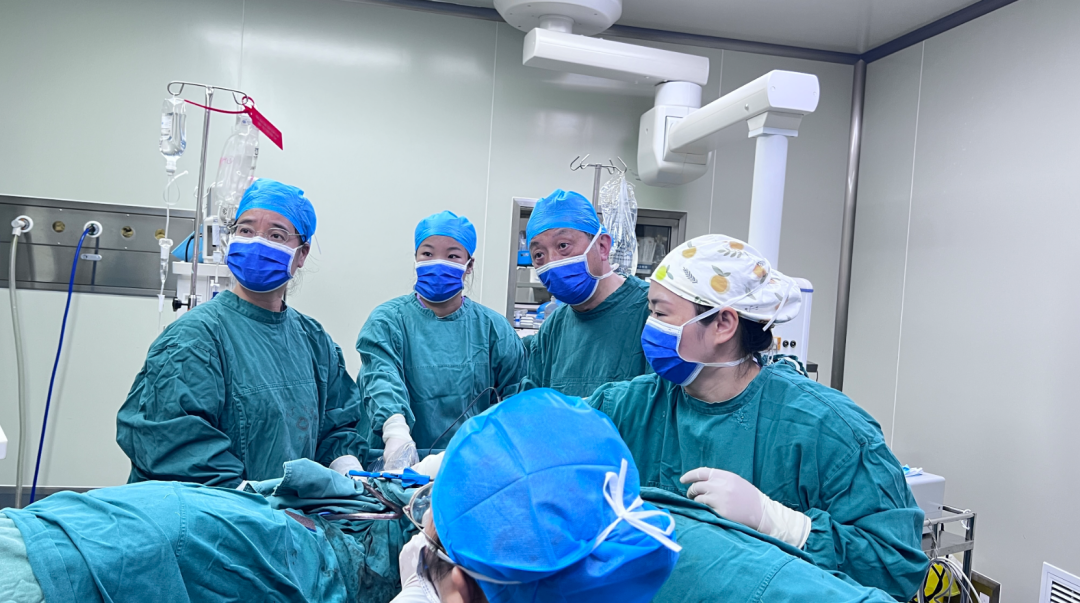 子宫脱垂40年终解脱！贺州广济医院妇科妙手修复盆底“防护网”