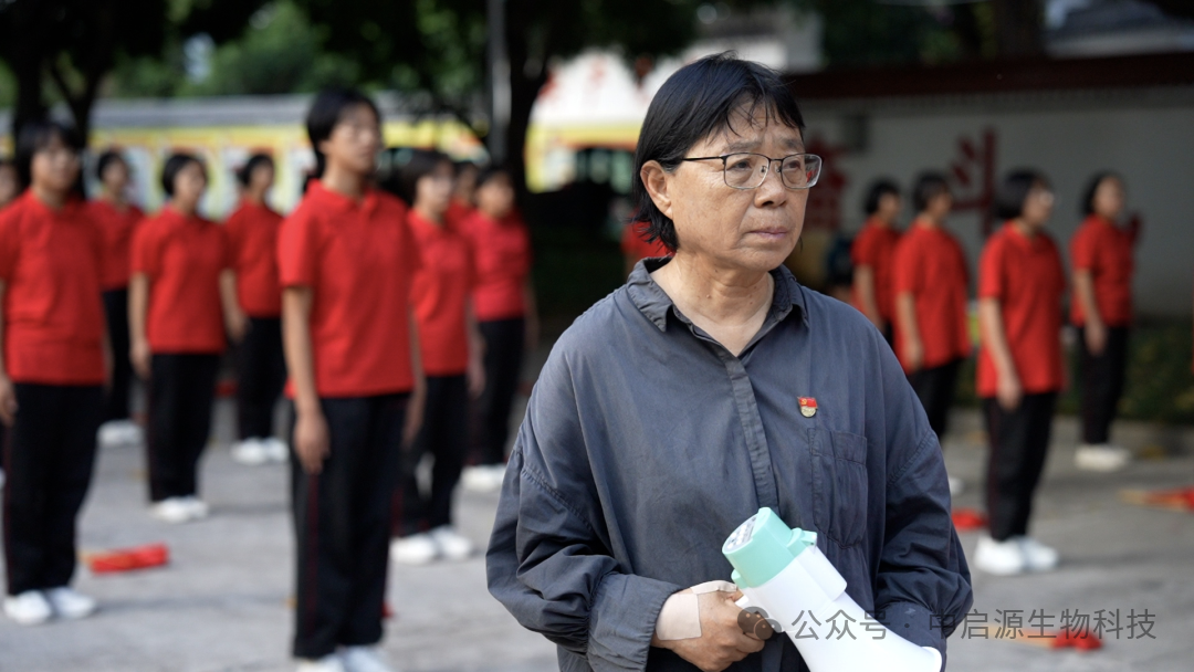 时事新闻|连续14年送考，张桂梅这个承诺让人泪目……