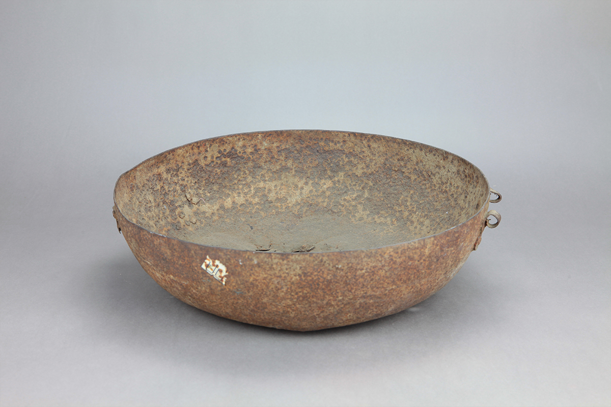 1939年抗联使用的铁吊锅