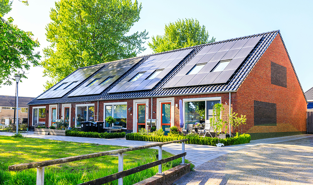 始终坚持以技术创新为核心驱动力，产品性能和技术服务始终保持在行业领先水平