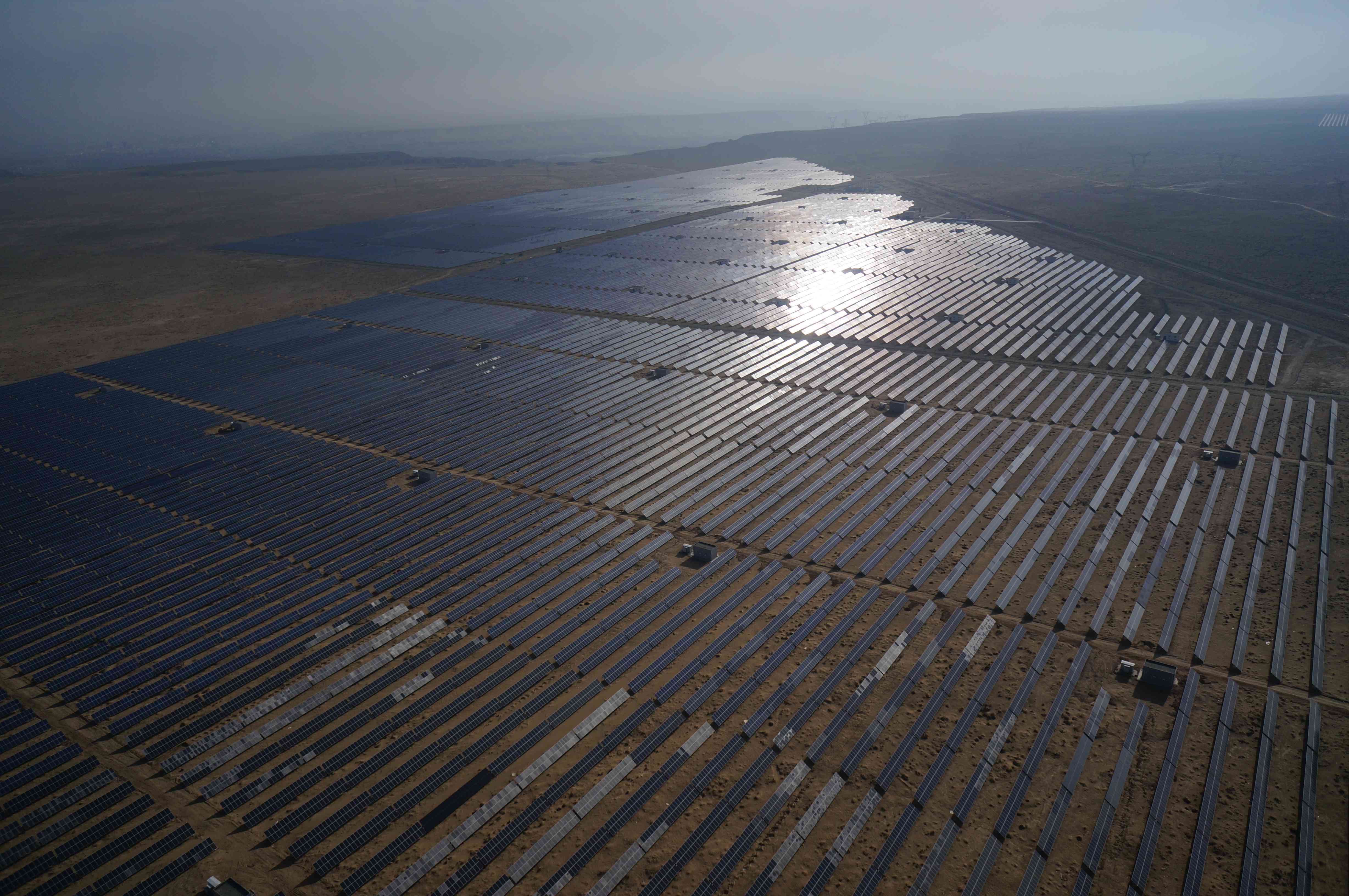 100MW Gonghe, Qinghai, China - 中国青海共和 100MW