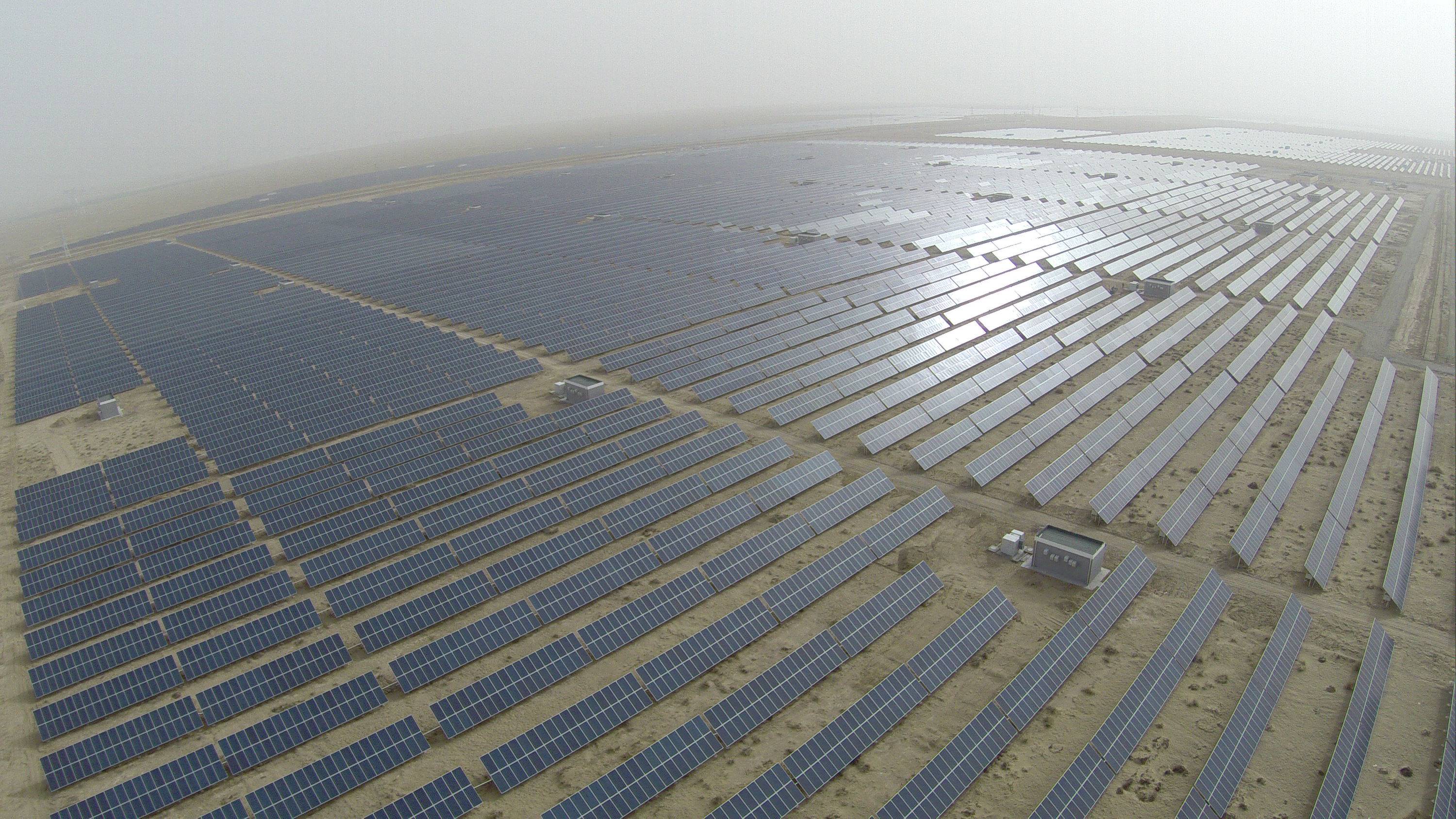 30MW Gonghe, Qinghai, China - 青海海南州亚晖共和 30MW