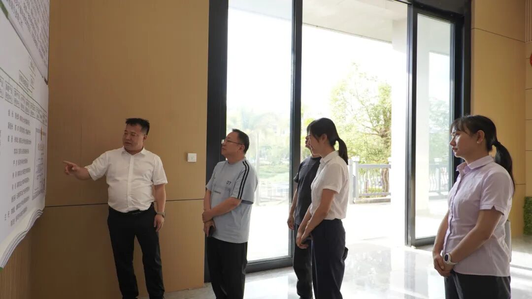 中国农业银行领导一行莅临研究院调研指导