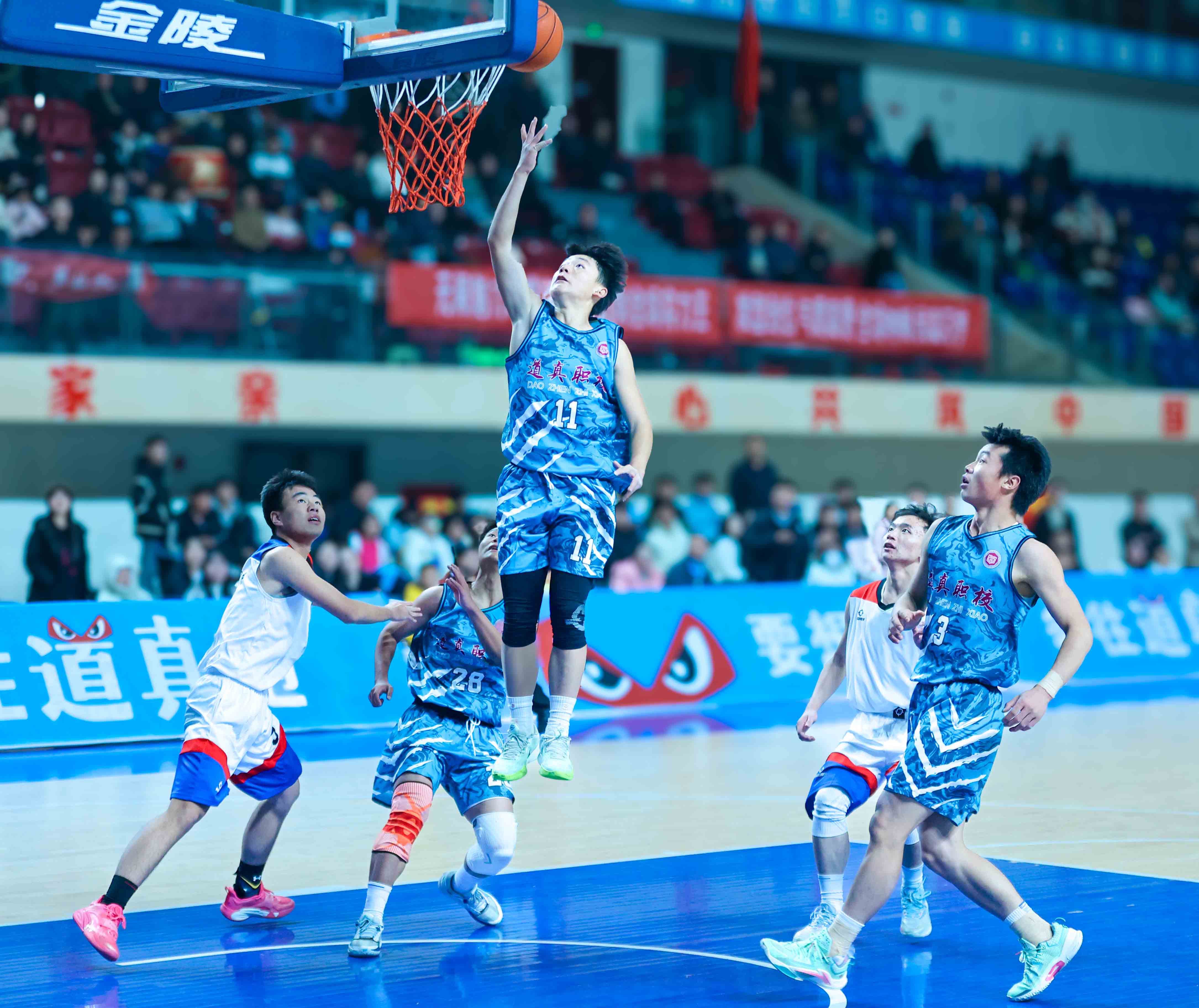 道真首届“城BA”青少年争霸赛：职校学子的篮球热血，每一帧都在“狂飙”！