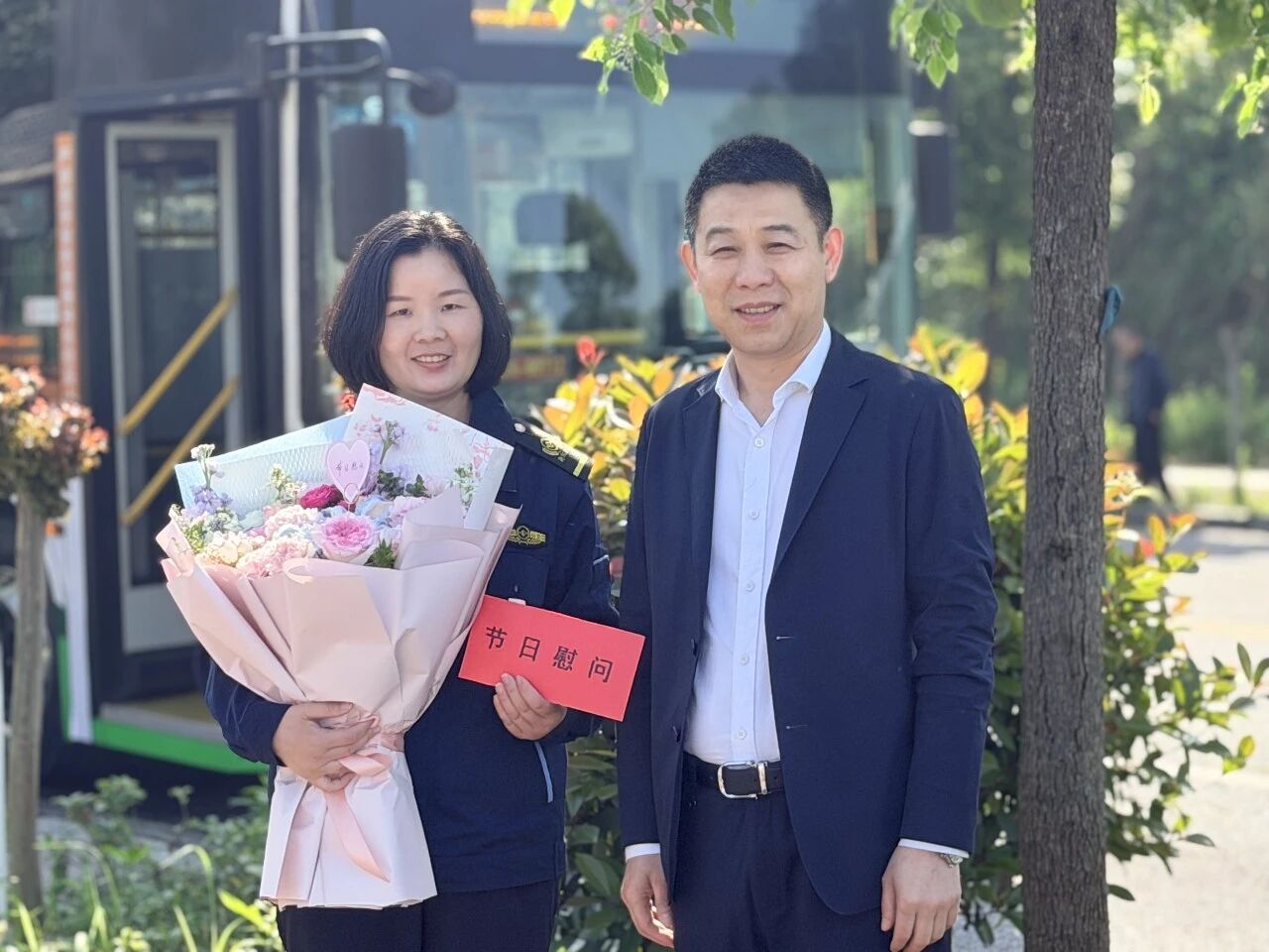 衡阳市公交集团“五一”劳动节慰问一线劳模驾驶员