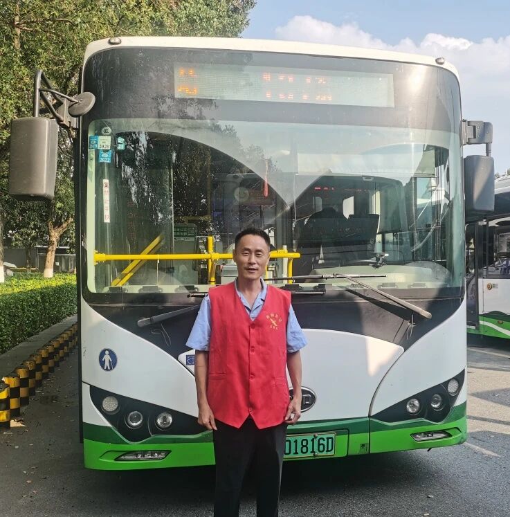 价值5000元电脑遗落公交，90分钟找回！