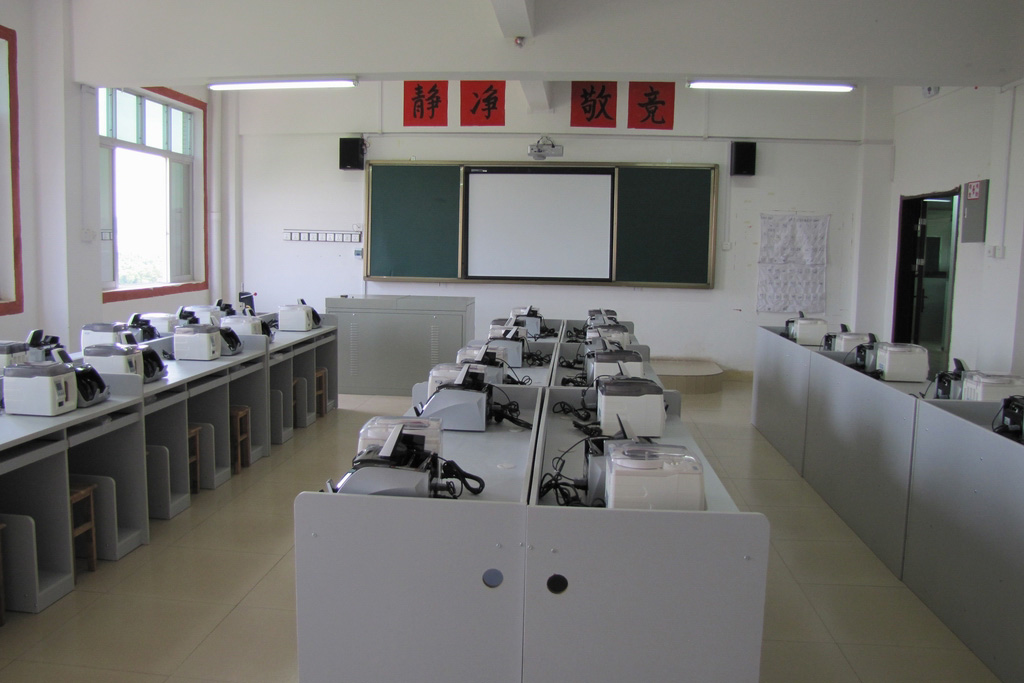 广西中等职业学校示范特