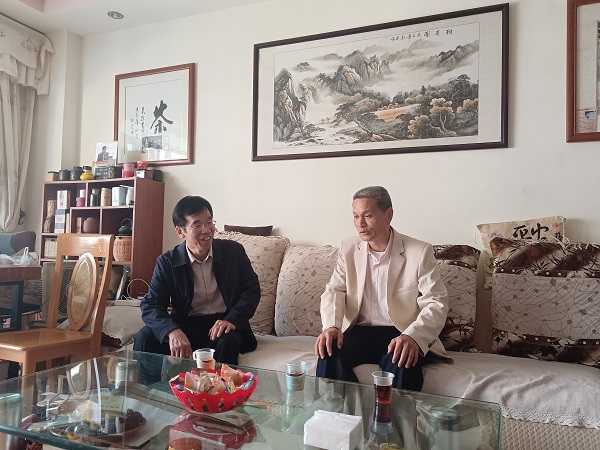 情暖桑榆贺新春 薪火相传向新程——广西工商技师学院开展2026年春节走访慰问教职工代表活动