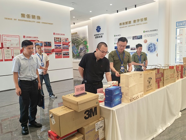 访企拓岗促就业 校企协同育匠人一-我院党委书记苏波带队赴广西建晖纸业有限公司开展访企拓岗