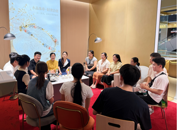 产教融合赋能区域发展，实景导向共育商贸新才——我院财经商贸系赴贺州黄金基地开展电商就业回访
